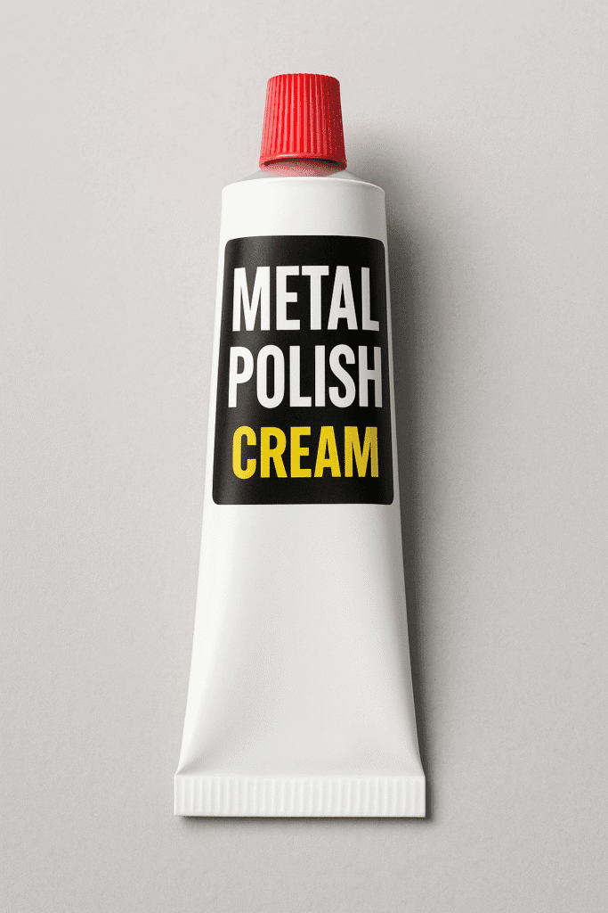 Krom Nasıl Parlatılır? Çizik Giderme İçin Profesyonel ve Doğal Yöntemler 3 Krom yüzeyler için kullanılan metal polish krem ürünü